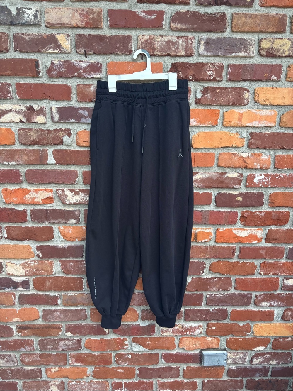 EUC Black Jordan Sweatpants